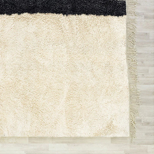 white and black Mrirt carpet| moroccan rug